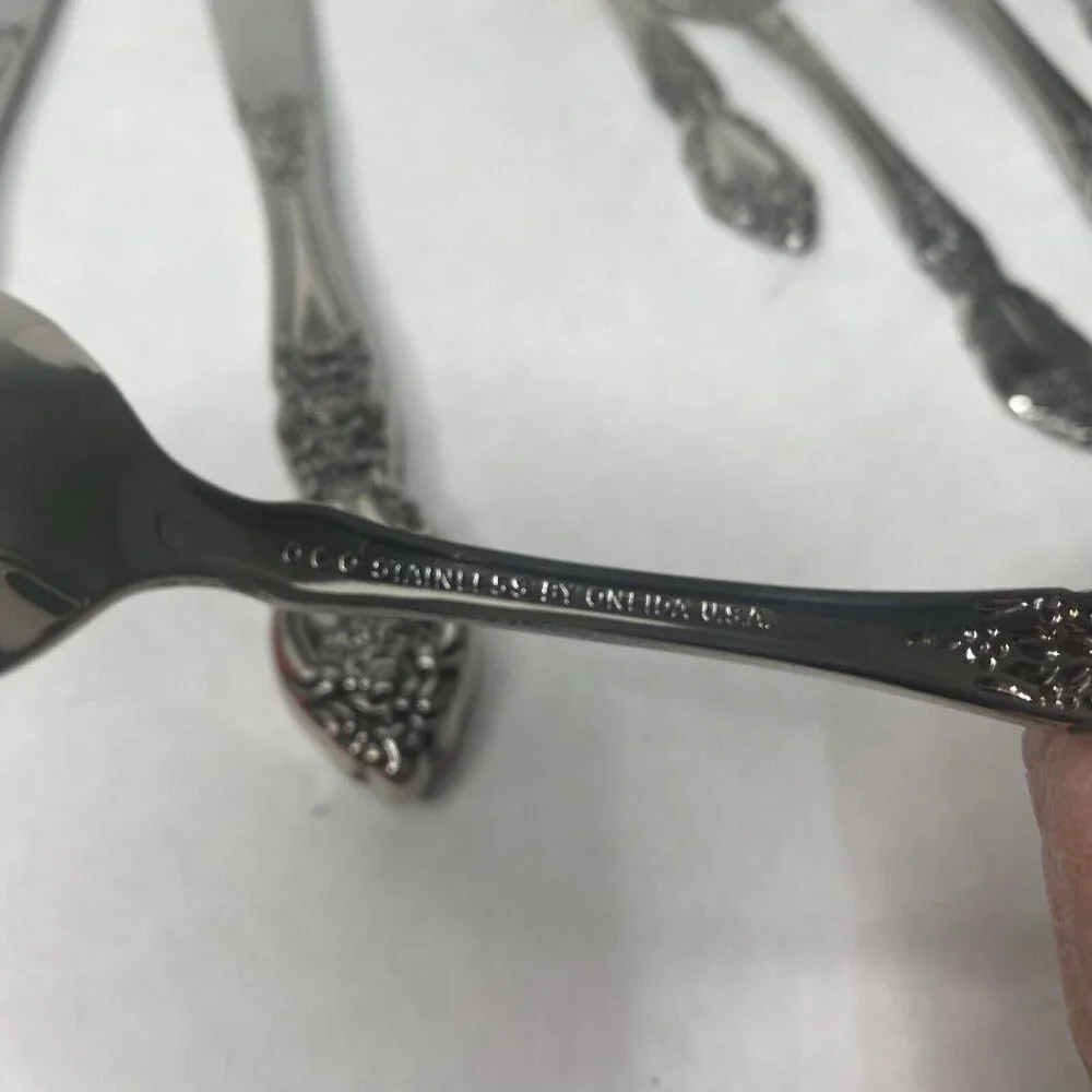 Oneida LOUISIANA 18/8 Stainless Steel Flatware Serving Spoon Fork Knife Lot 7